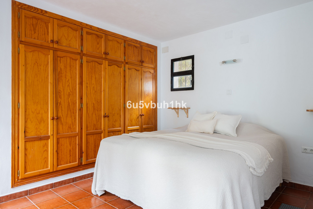 Se vende Finca - Cortijo de 3 dormitorios en Costa Del Sol, Málaga, España
