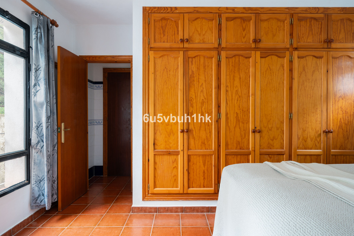 Se vende Finca - Cortijo de 3 dormitorios en Costa Del Sol, Málaga, España