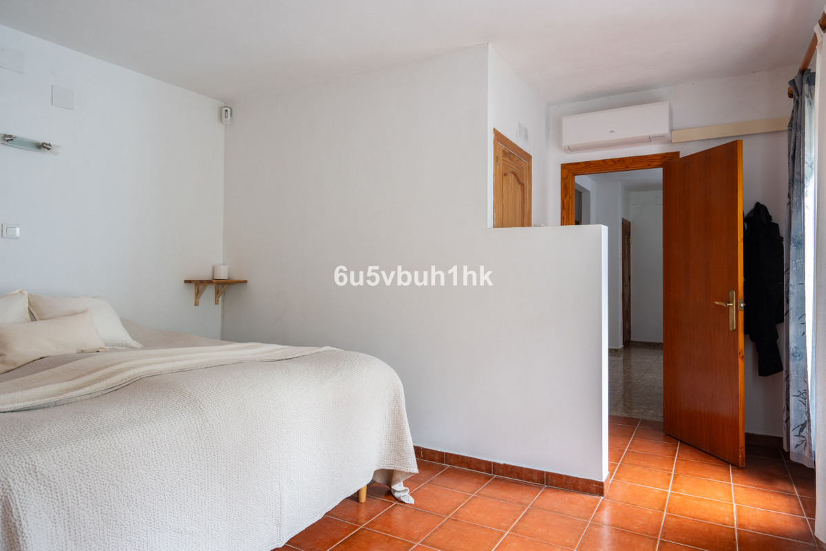 Se vende Finca - Cortijo de 3 dormitorios en Costa Del Sol, Málaga, España