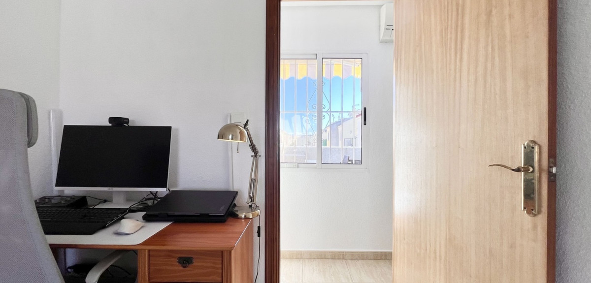 3 Bed Townhouse for sale in Torrevieja Costa Blanca, Alicante, Spain