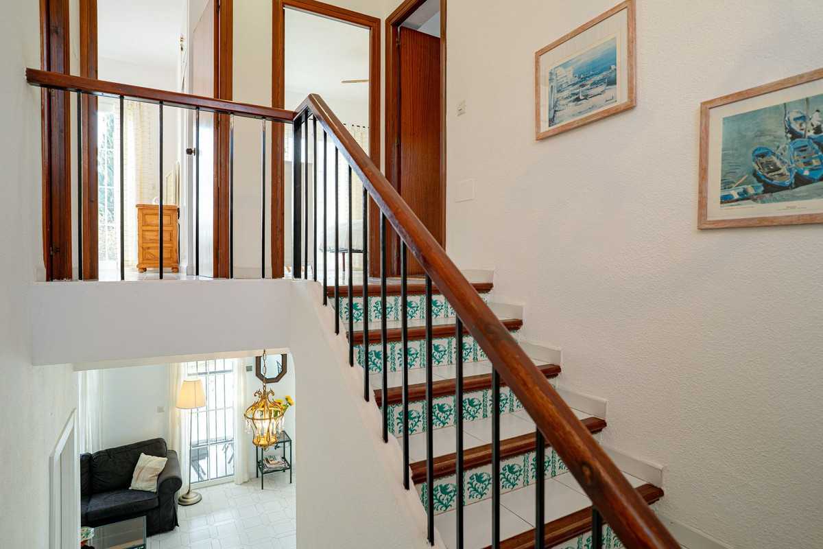 3 Bed Townhouse for sale in Fuengirola Costa Del Sol, Málaga, Spain