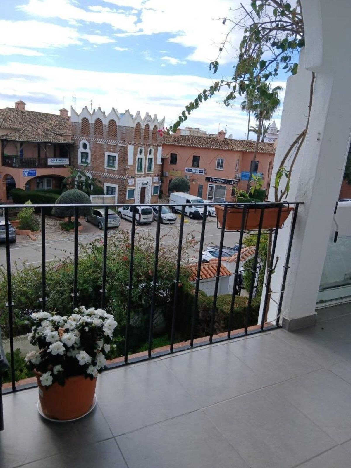2 Bed Apartment for sale in Calahonda Costa Del Sol, Málaga, Spain
