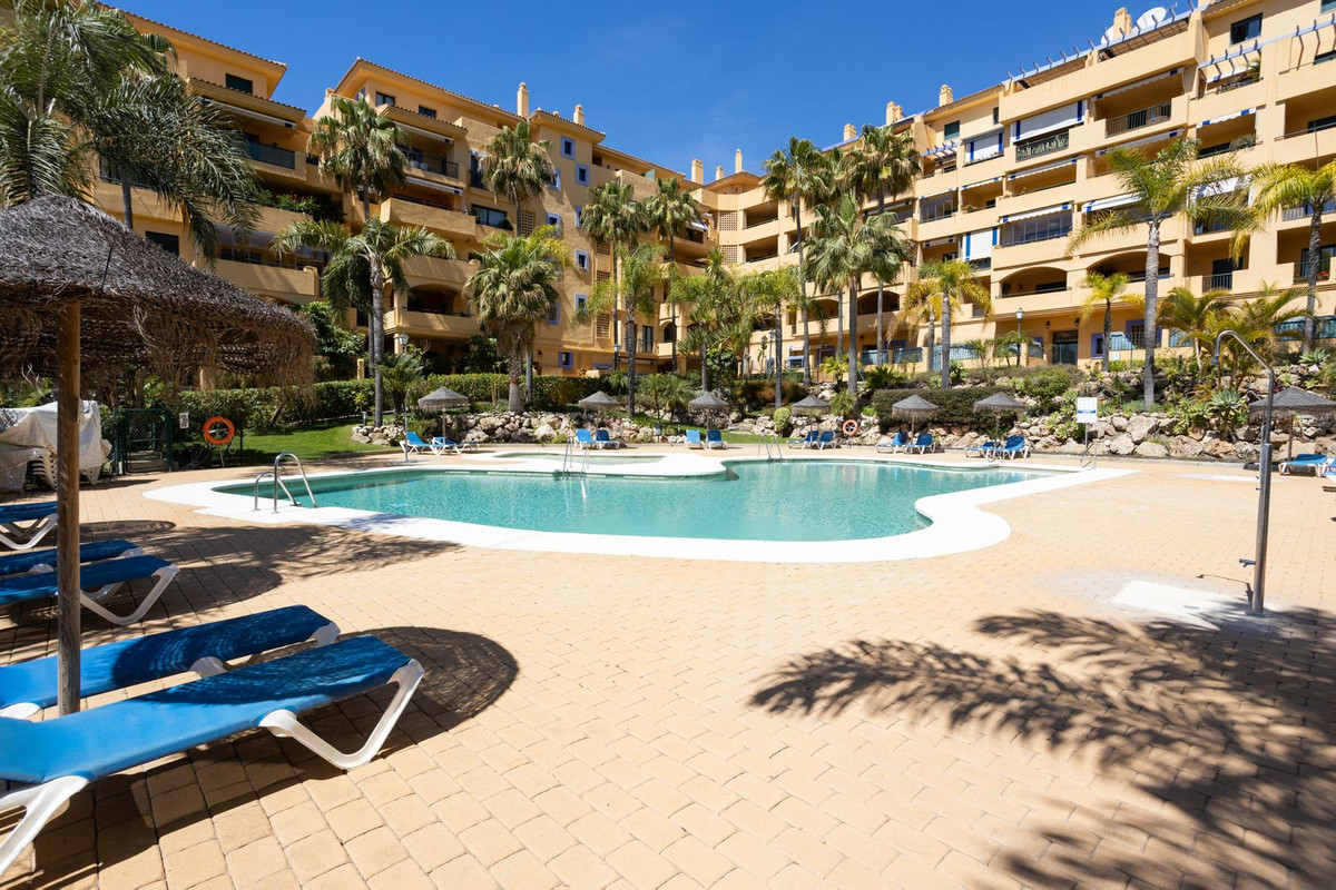 2 Bed Apartment for sale in San Pedro De Alcántara Costa Del Sol, Málaga, Spain