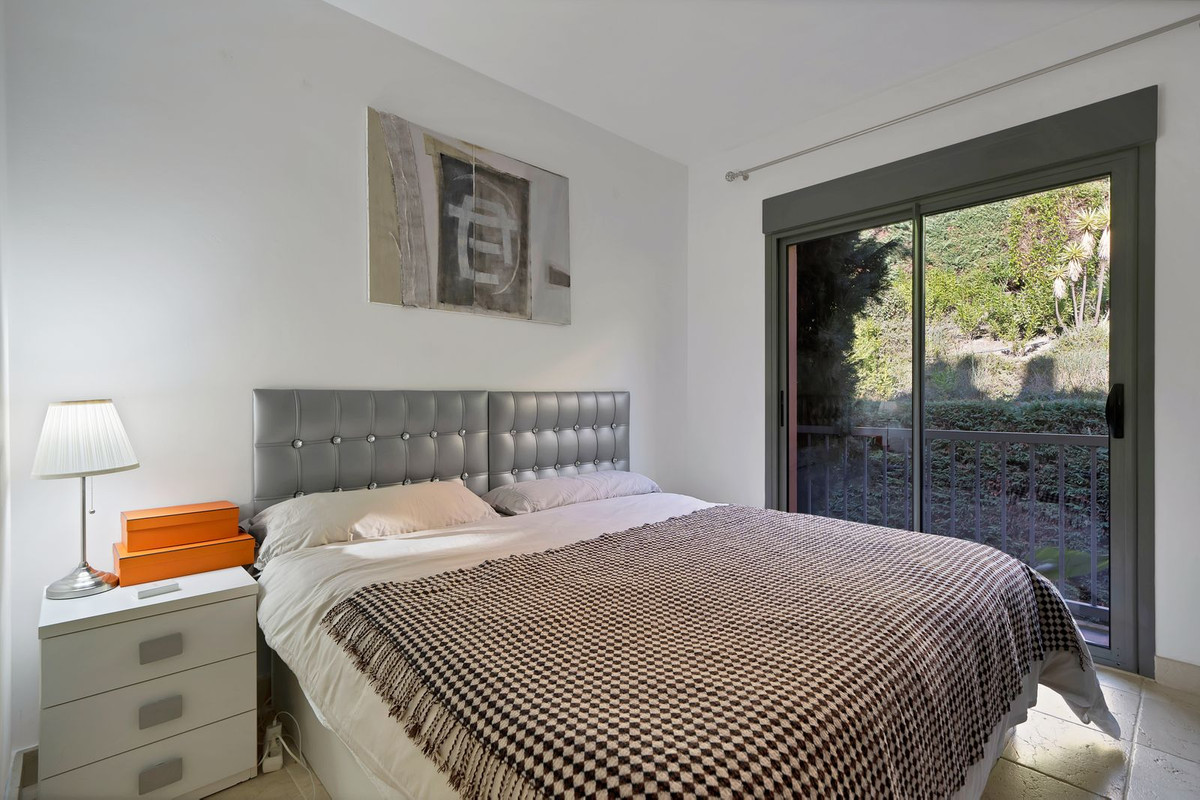 Se vende Apartamento Planta Media de 2 dormitorios en Costa Del Sol, Málaga, España