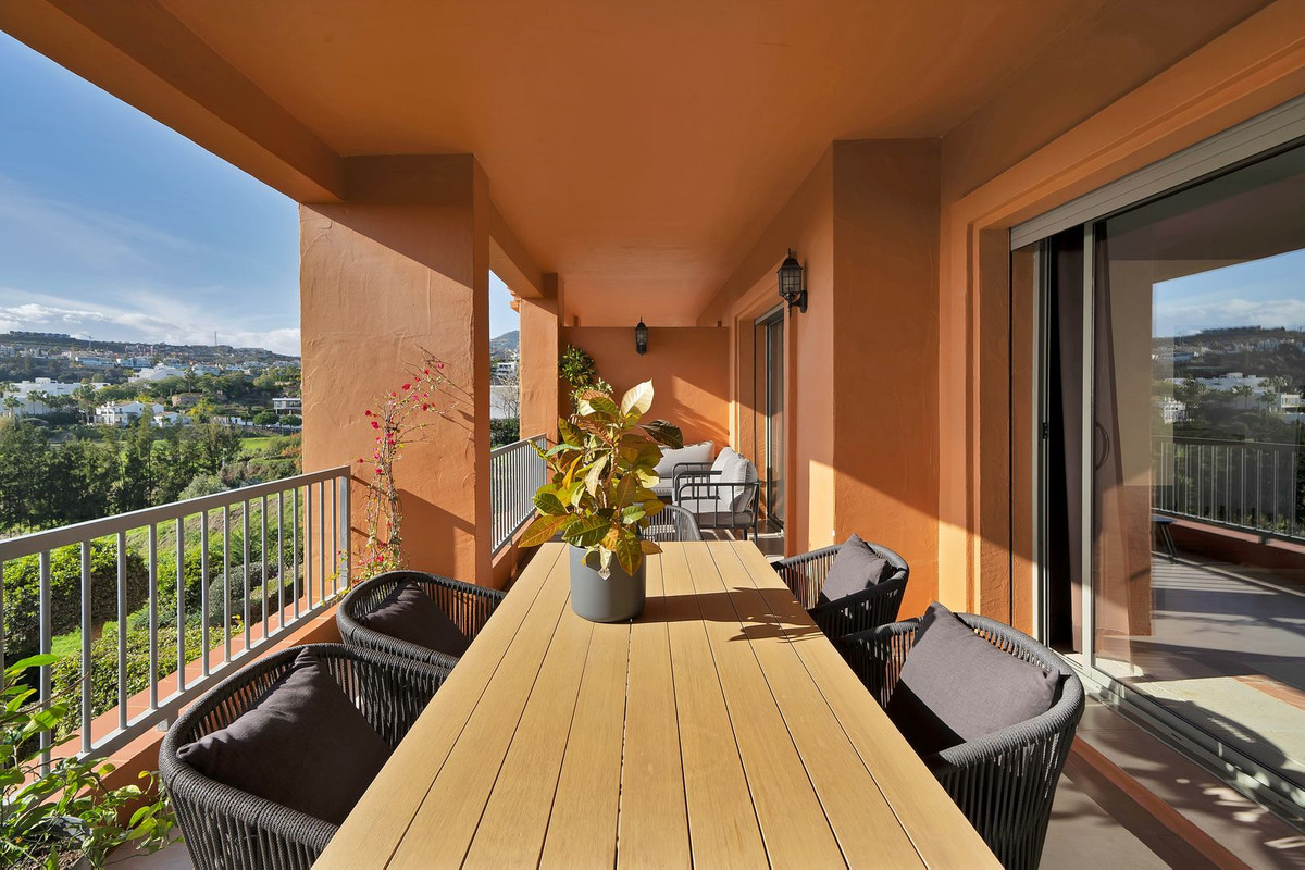 Se vende Apartamento Planta Media de 2 dormitorios en Costa Del Sol, Málaga, España