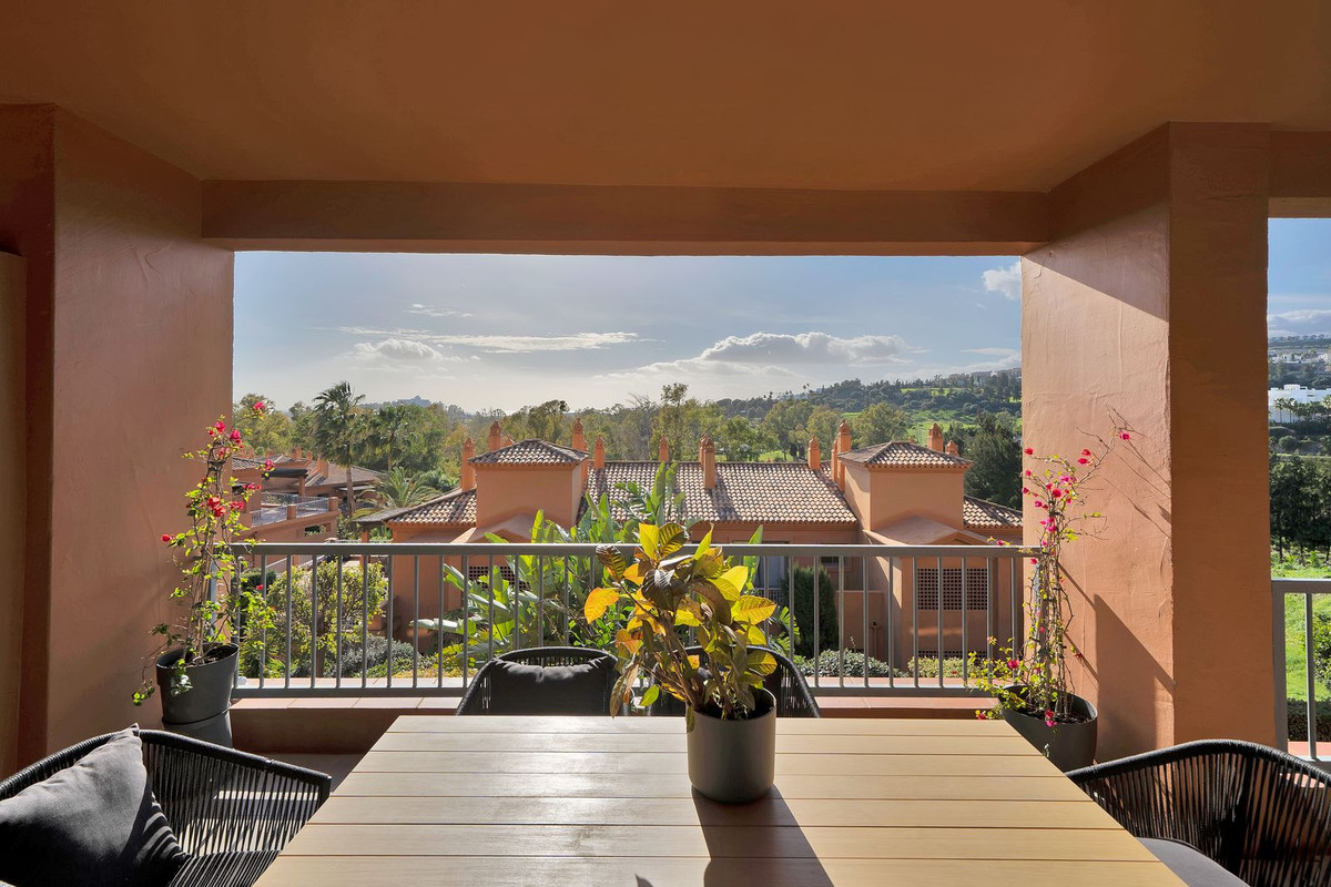 Se vende Apartamento Planta Media de 2 dormitorios en Costa Del Sol, Málaga, España