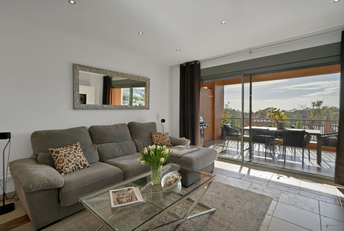 Se vende Apartamento Planta Media de 2 dormitorios en Costa Del Sol, Málaga, España