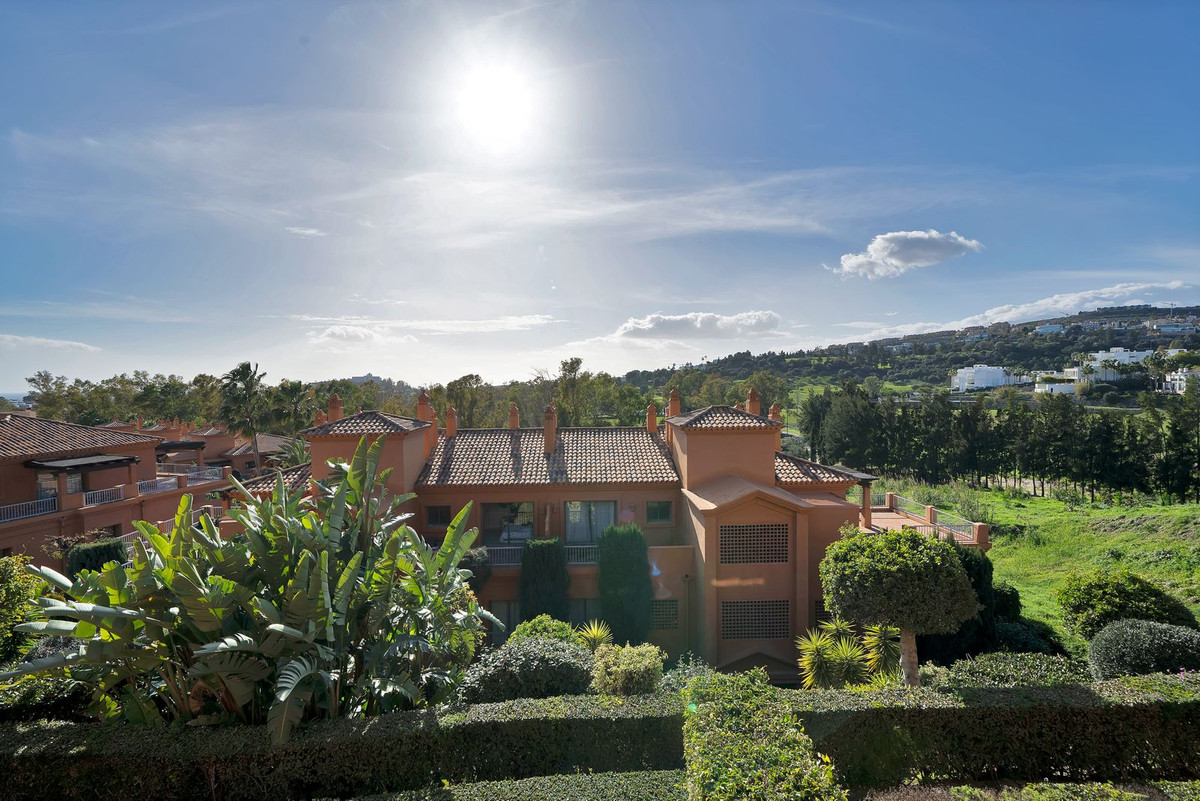 Se vende Apartamento Planta Media de 2 dormitorios en Costa Del Sol, Málaga, España