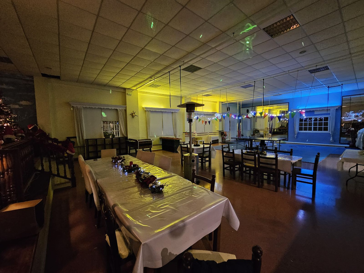 Commercial unit for sale in Estepona Costa Del Sol, Málaga, Spain