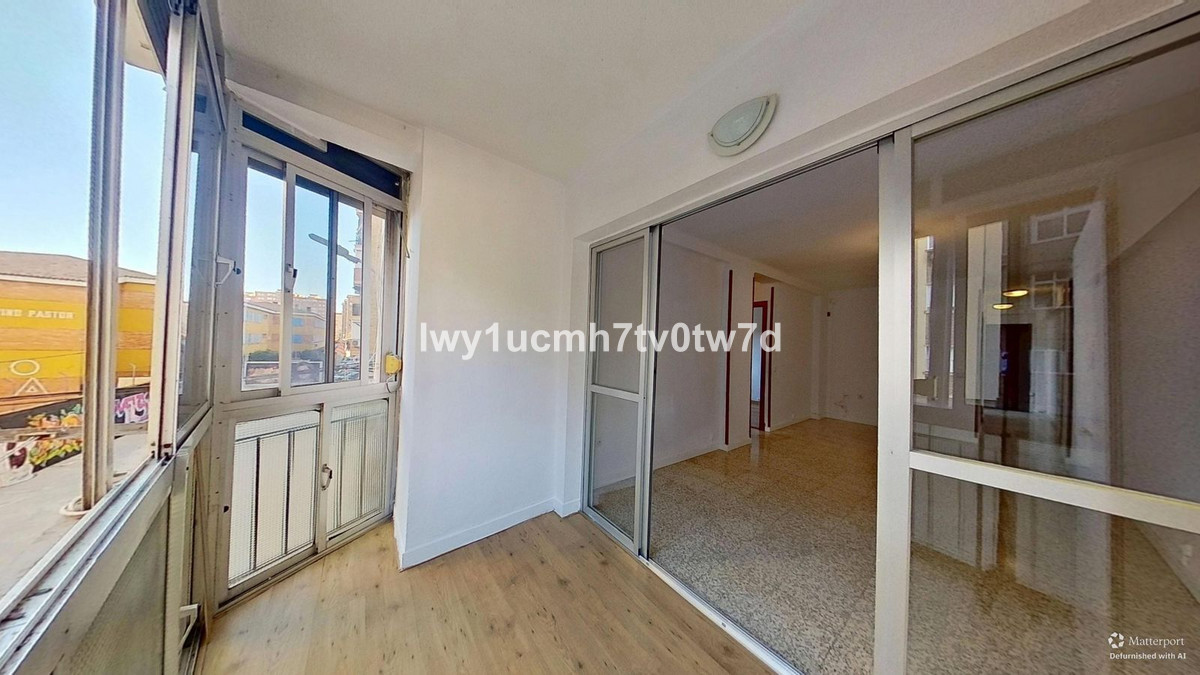 Se vende Apartamento Planta Media de 3 dormitorios en Costa Del Sol, Málaga, España