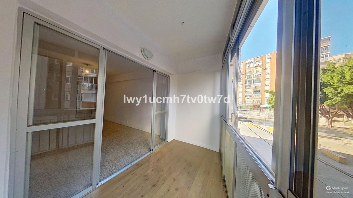 Se vende Apartamento Planta Media de 3 dormitorios en Costa Del Sol, Málaga, España