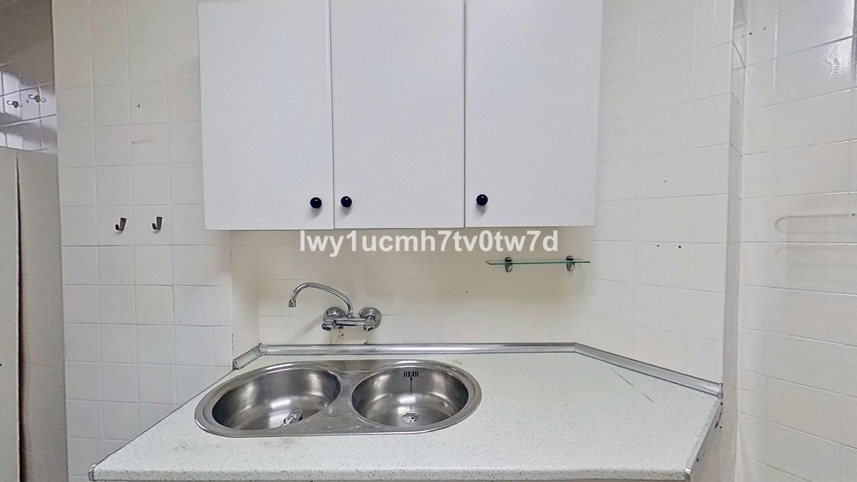Se vende Apartamento Planta Media de 3 dormitorios en Costa Del Sol, Málaga, España