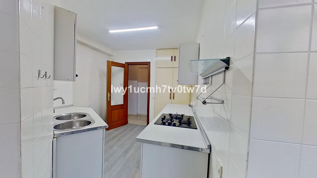 Se vende Apartamento Planta Media de 3 dormitorios en Costa Del Sol, Málaga, España