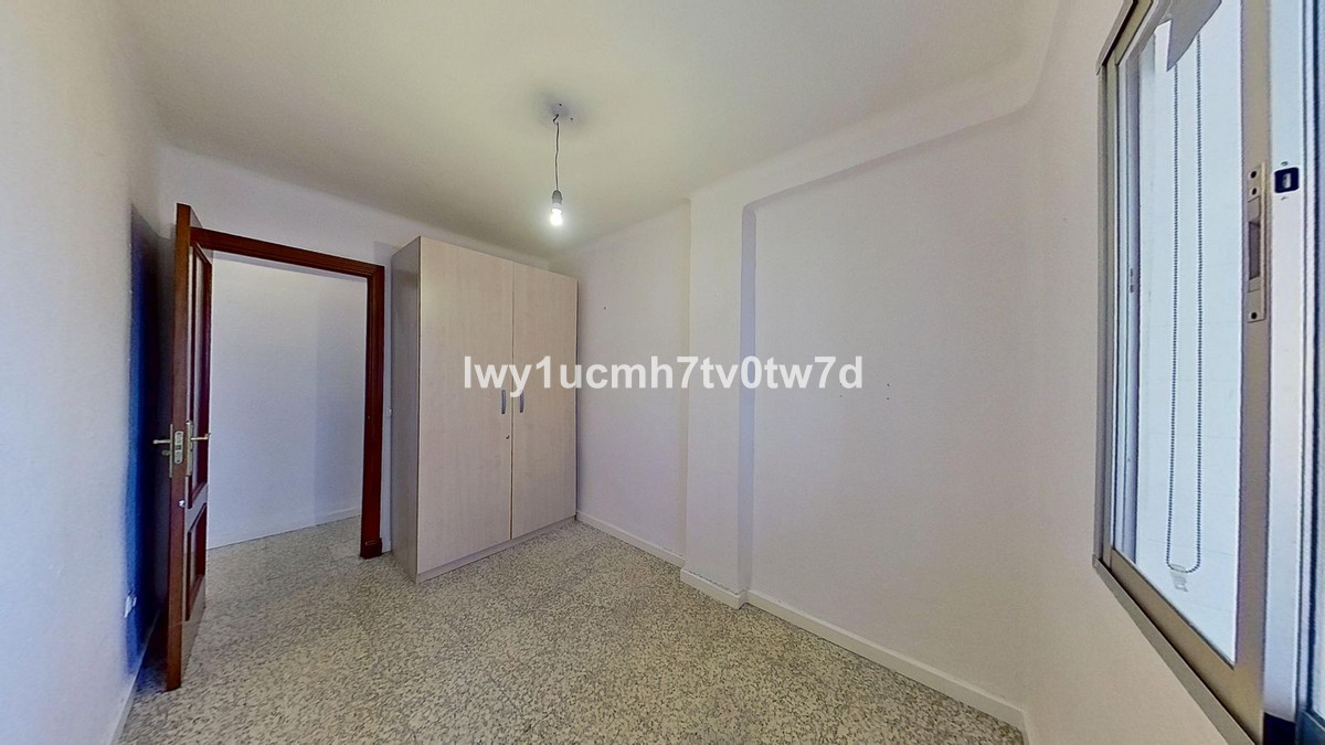 Se vende Apartamento Planta Media de 3 dormitorios en Costa Del Sol, Málaga, España