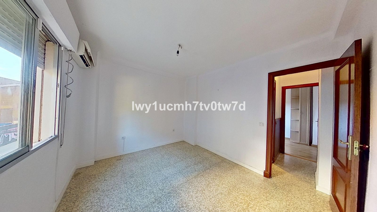 Se vende Apartamento Planta Media de 3 dormitorios en Costa Del Sol, Málaga, España