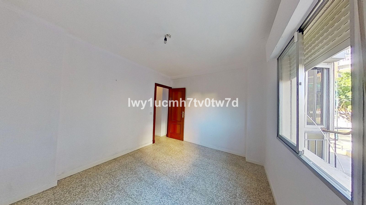 Se vende Apartamento Planta Media de 3 dormitorios en Costa Del Sol, Málaga, España