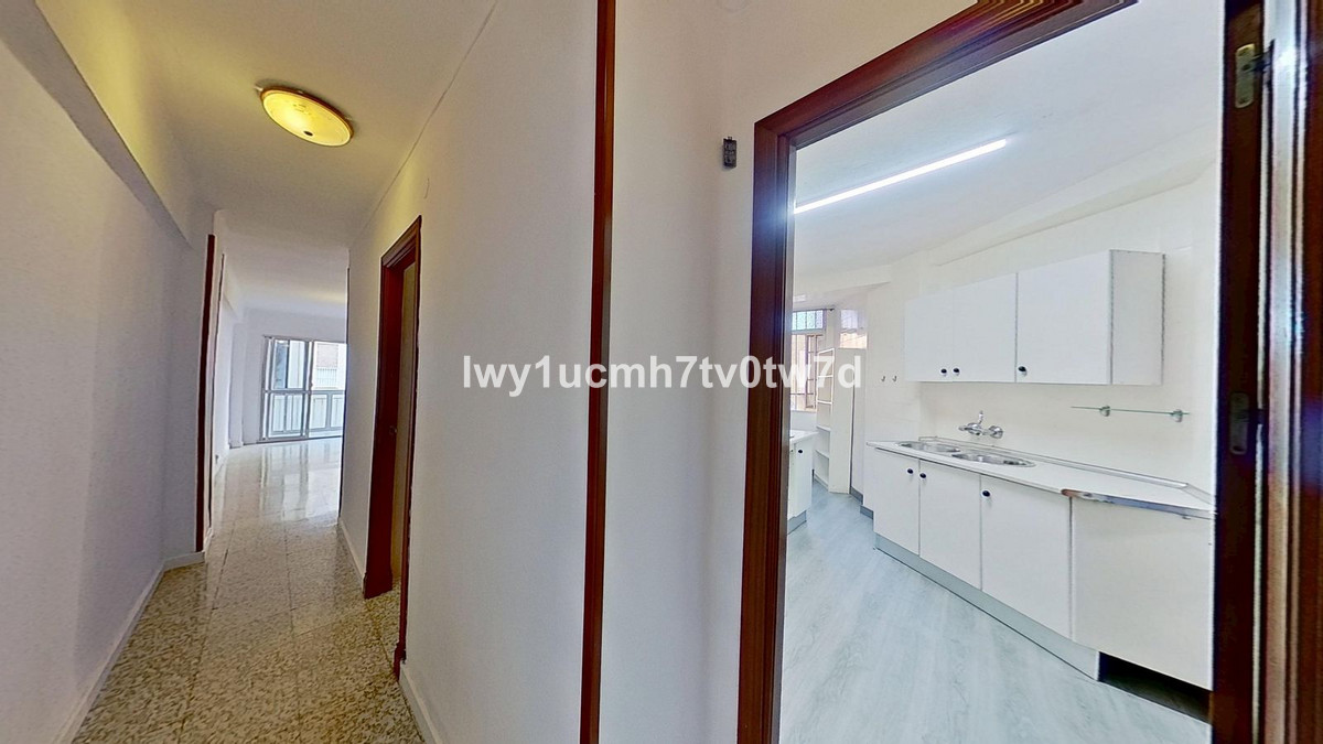 Se vende Apartamento Planta Media de 3 dormitorios en Costa Del Sol, Málaga, España