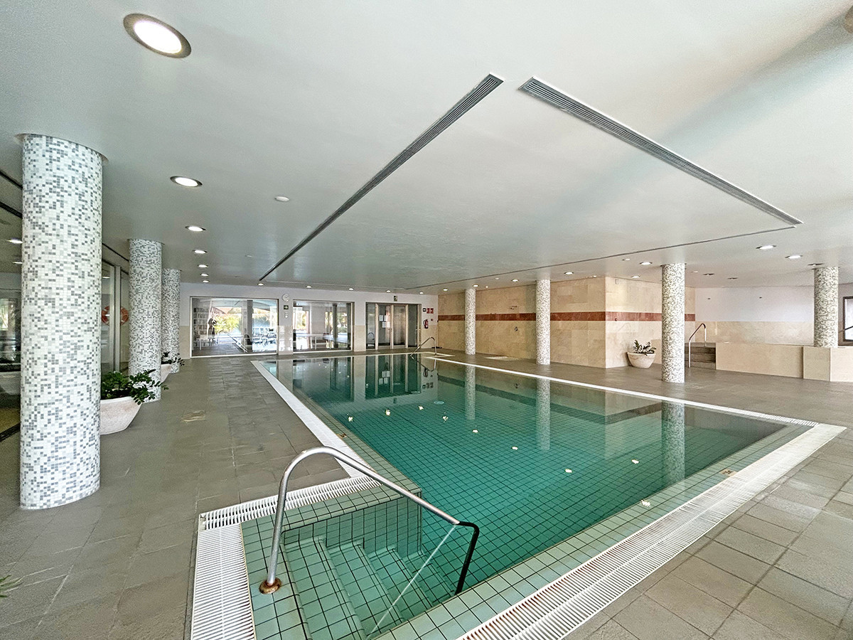 2 Bed Apartment for sale in The Golden Mile Costa Del Sol, Málaga, Spain