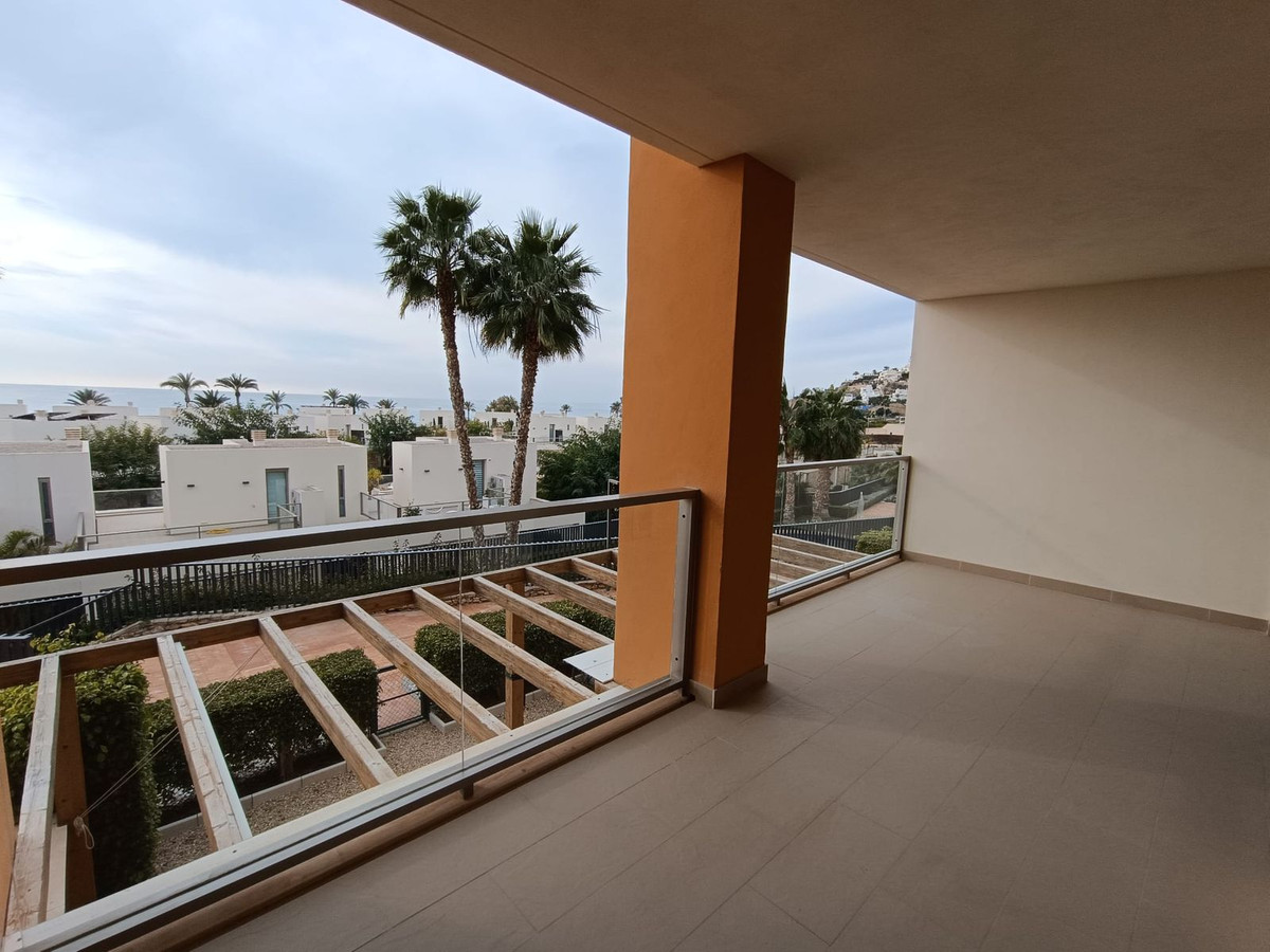 Se vende Apartamento Planta Media de 2 dormitorios en Costa Blanca, Alicante, España
