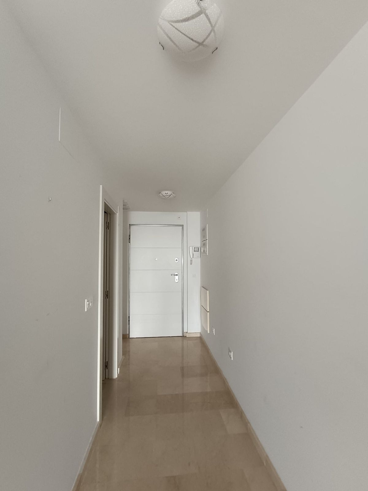Se vende Apartamento Planta Media de 2 dormitorios en Costa Blanca, Alicante, España