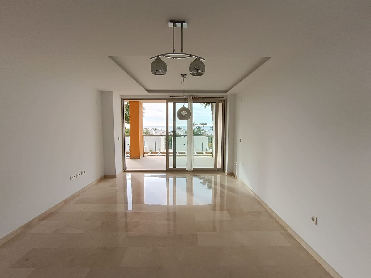 Se vende Apartamento Planta Media de 2 dormitorios en Costa Blanca, Alicante, España