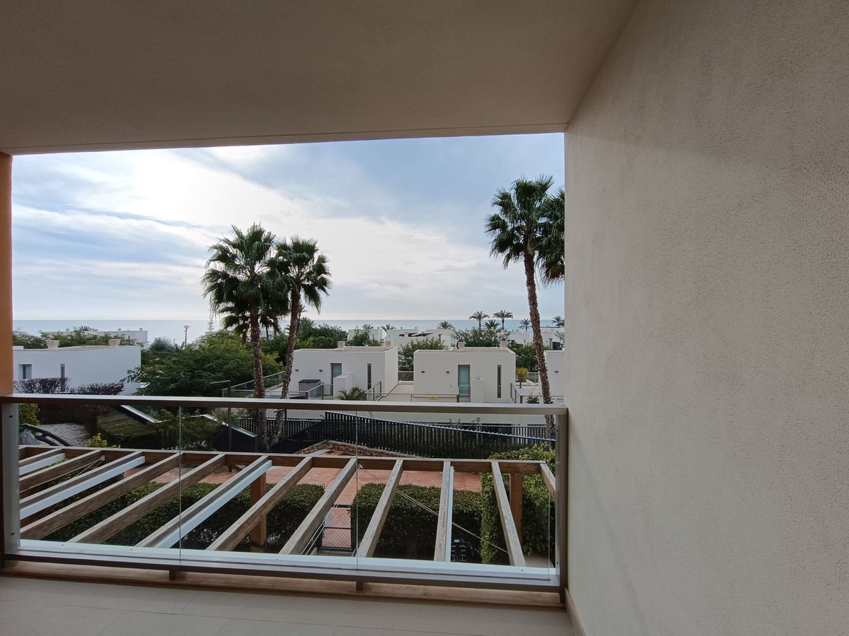 Se vende Apartamento Planta Media de 2 dormitorios en Costa Blanca, Alicante, España