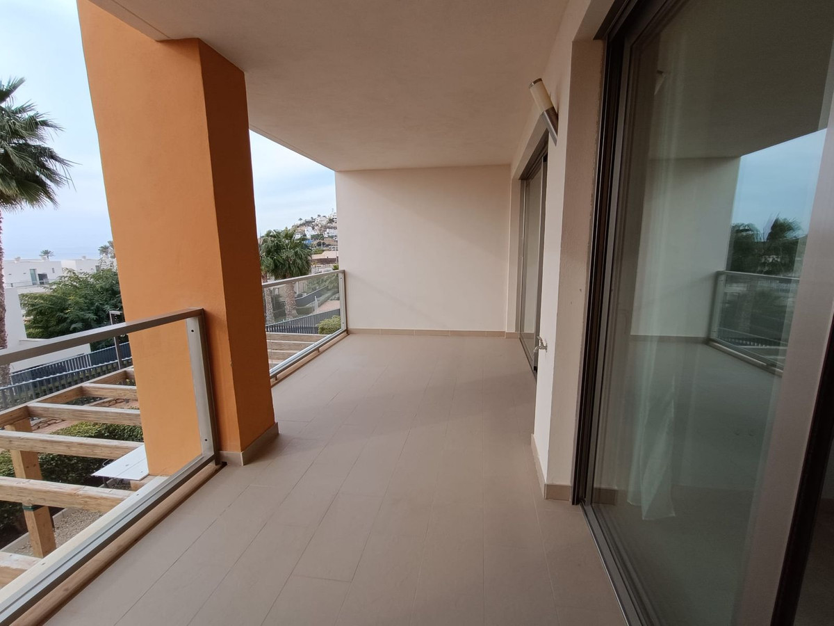 Se vende Apartamento Planta Media de 2 dormitorios en Costa Blanca, Alicante, España