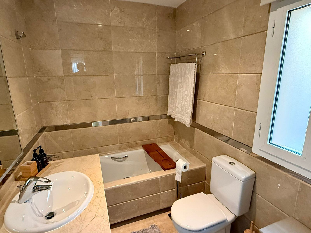 Se vende Ático Dúplex de 3 dormitorios en Costa Del Sol, Cadiz, España