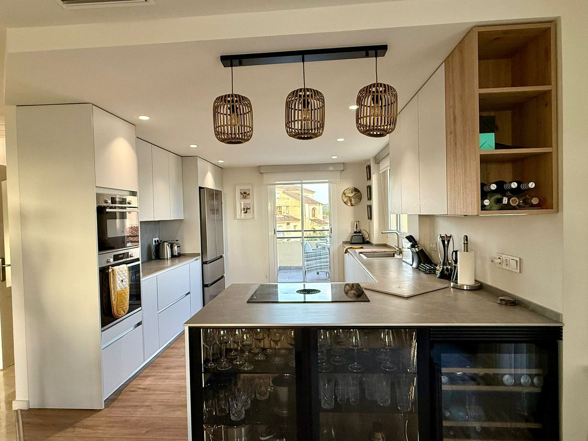 Se vende Ático Dúplex de 3 dormitorios en Costa Del Sol, Cadiz, España
