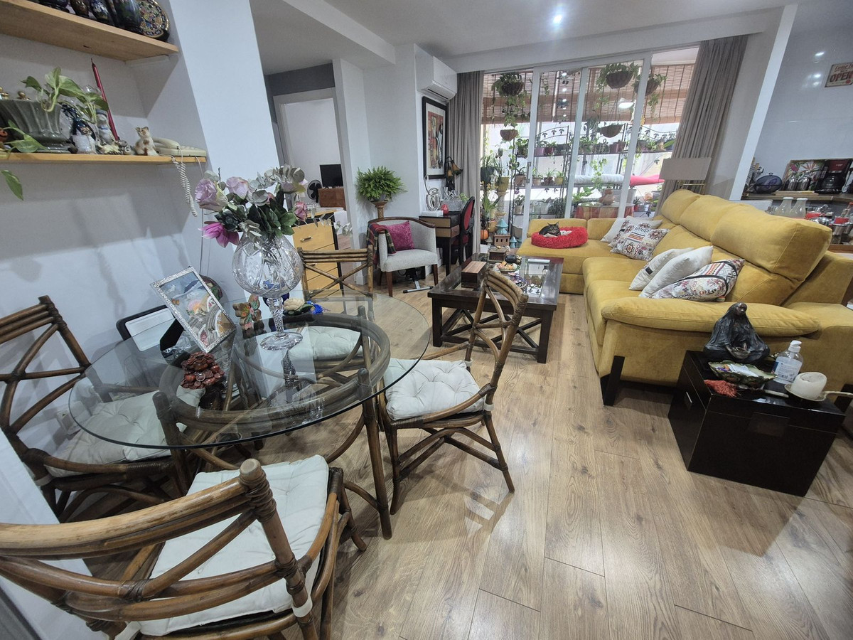 2 Bed Apartment for sale in Marbella Costa Del Sol, Málaga, Spain
