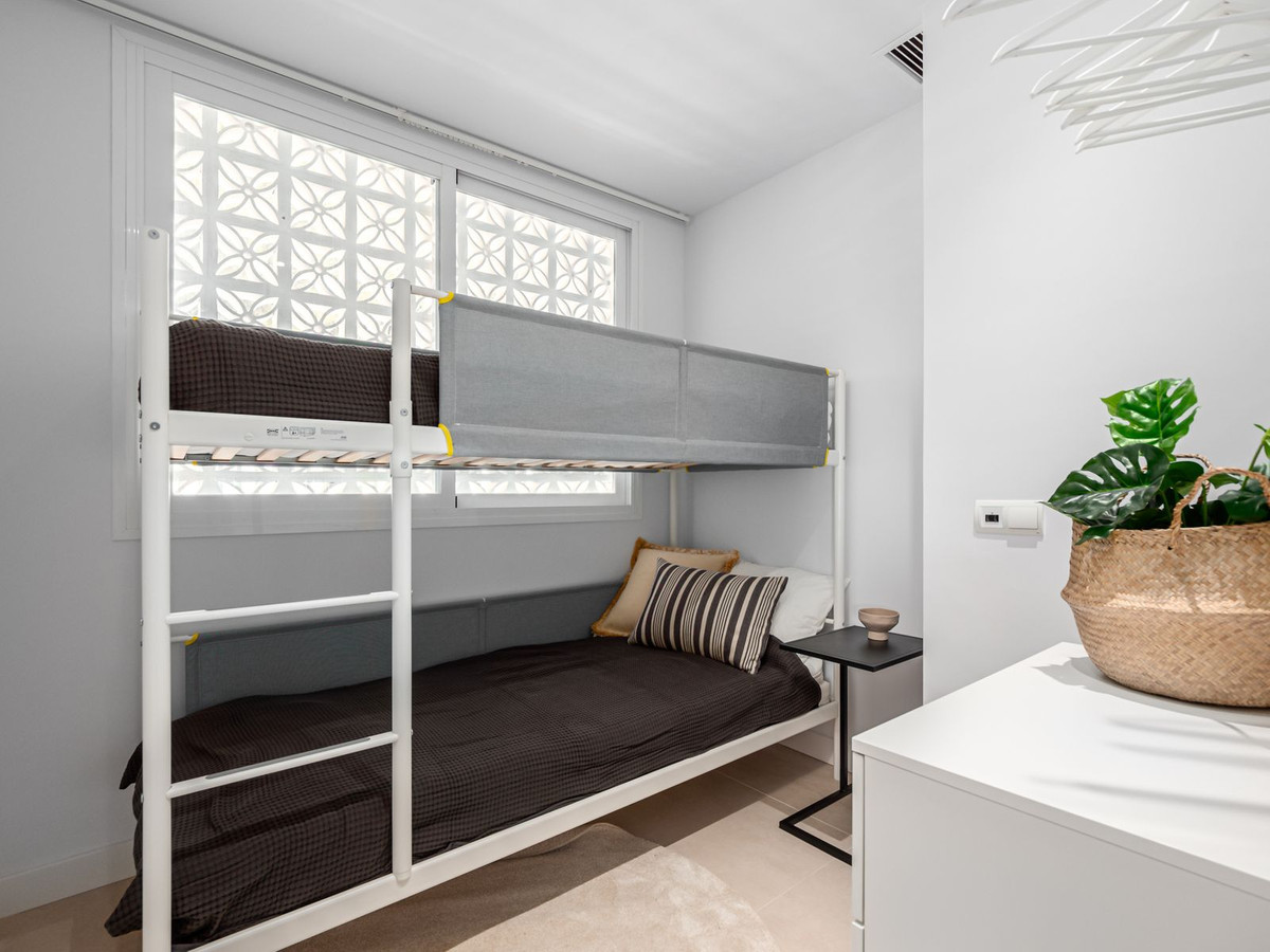 2 Bed Apartment for sale in Nueva Andalucía Costa Del Sol, Málaga, Spain