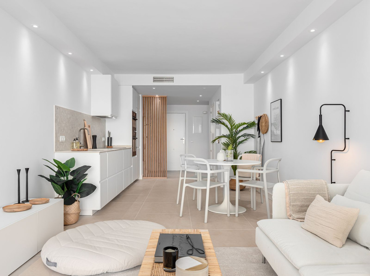 2 Bed Apartment for sale in Nueva Andalucía Costa Del Sol, Málaga, Spain