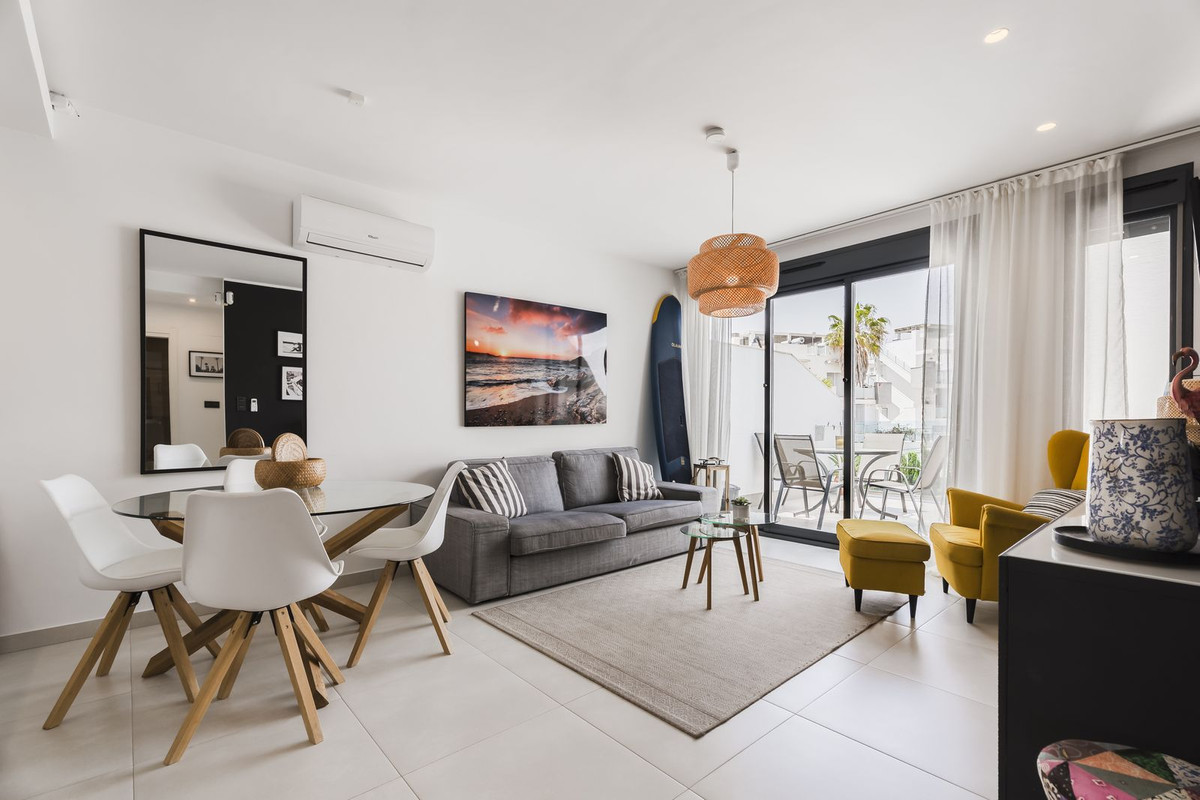 Se vende Ático de 2 dormitorios en Costa Blanca, Alicante, España