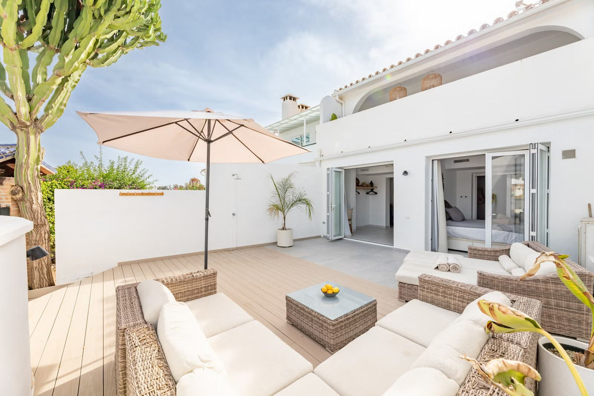 2 Bed Townhouse for sale in Elviria Costa Del Sol, Málaga, Spain