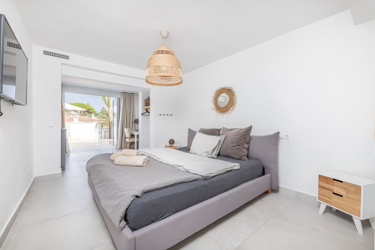 2 Bed Townhouse for sale in Elviria Costa Del Sol, Málaga, Spain