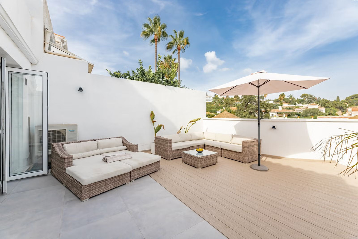 2 Bed Townhouse for sale in Elviria Costa Del Sol, Málaga, Spain