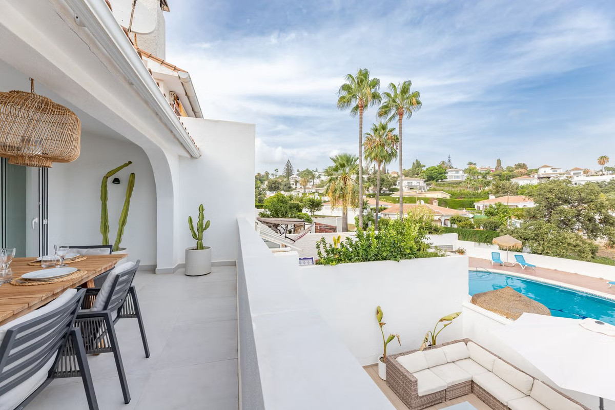 2 Bed Townhouse for sale in Elviria Costa Del Sol, Málaga, Spain