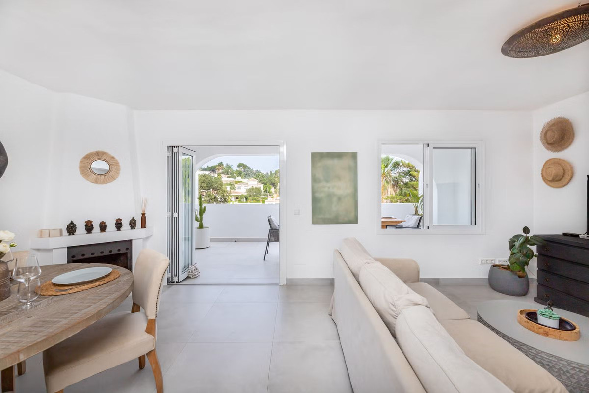 2 Bed Townhouse for sale in Elviria Costa Del Sol, Málaga, Spain