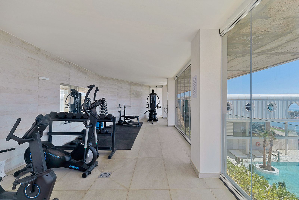 3 Bed Apartment for sale in Fuengirola Costa Del Sol, Málaga, Spain