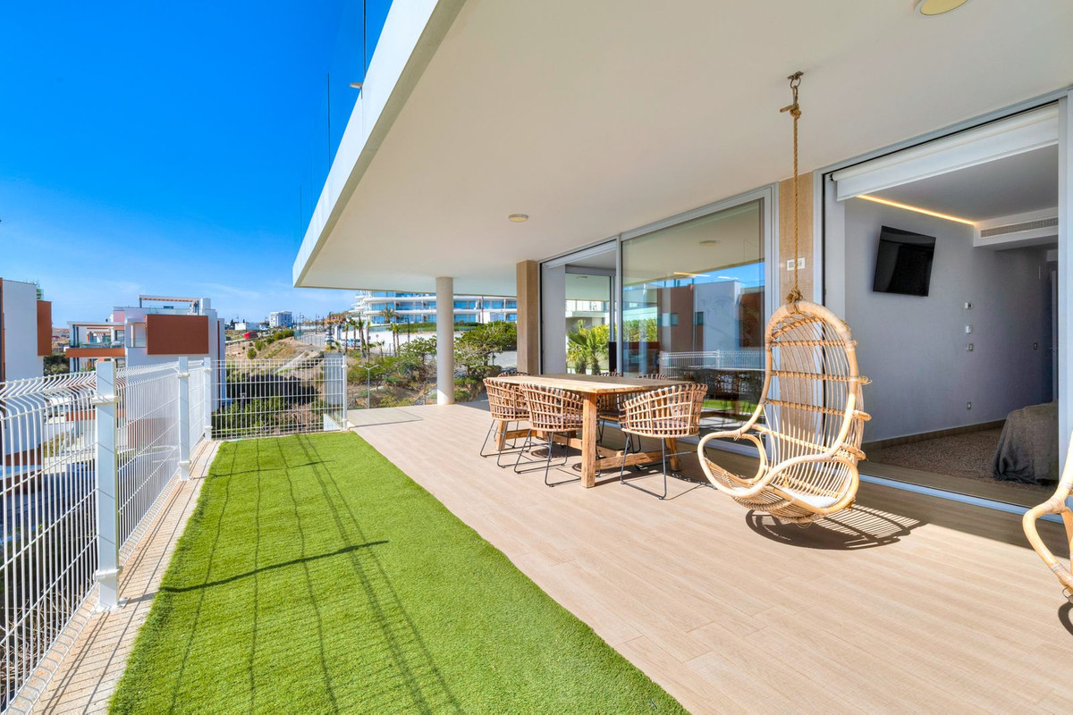 3 Bed Apartment for sale in Fuengirola Costa Del Sol, Málaga, Spain