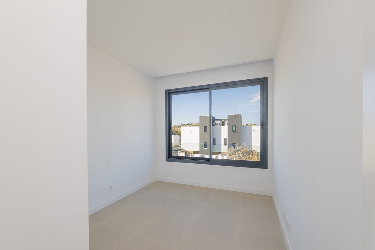4 Bed Townhouse for sale in Atalaya Costa Del Sol, Málaga, Spain