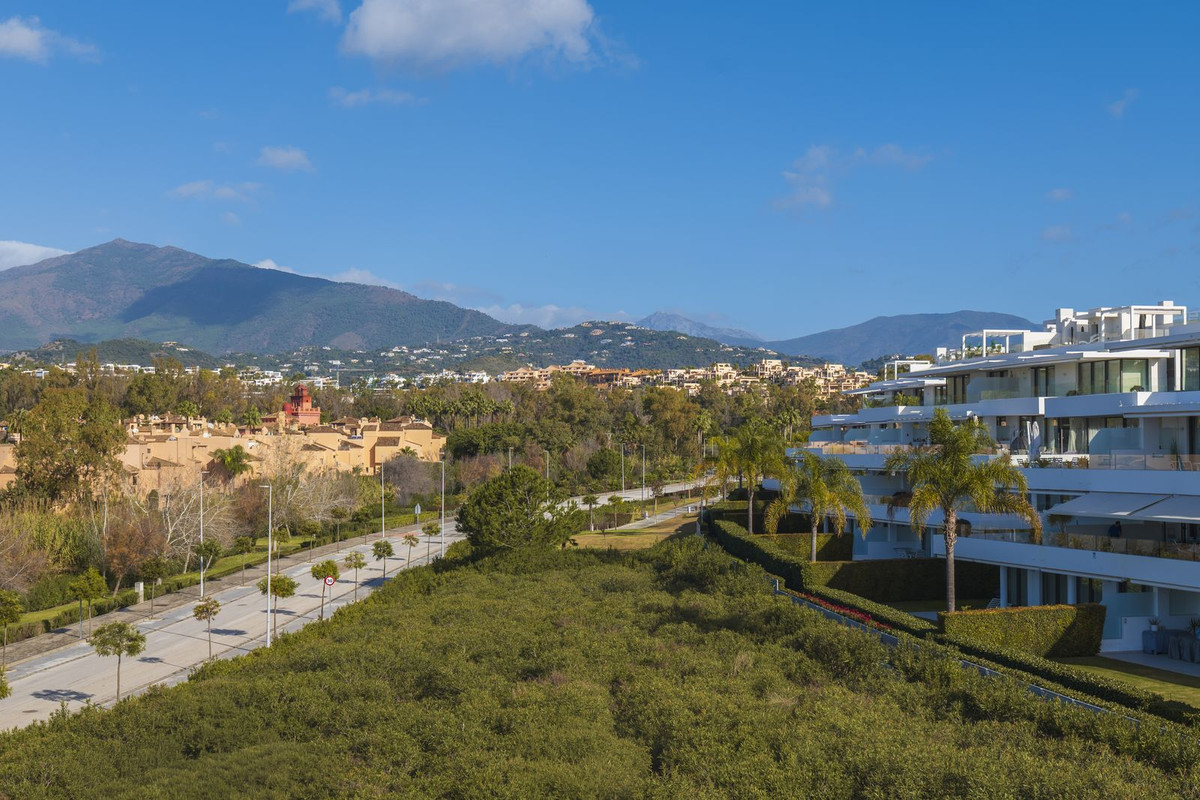 4 Bed Townhouse for sale in Atalaya Costa Del Sol, Málaga, Spain