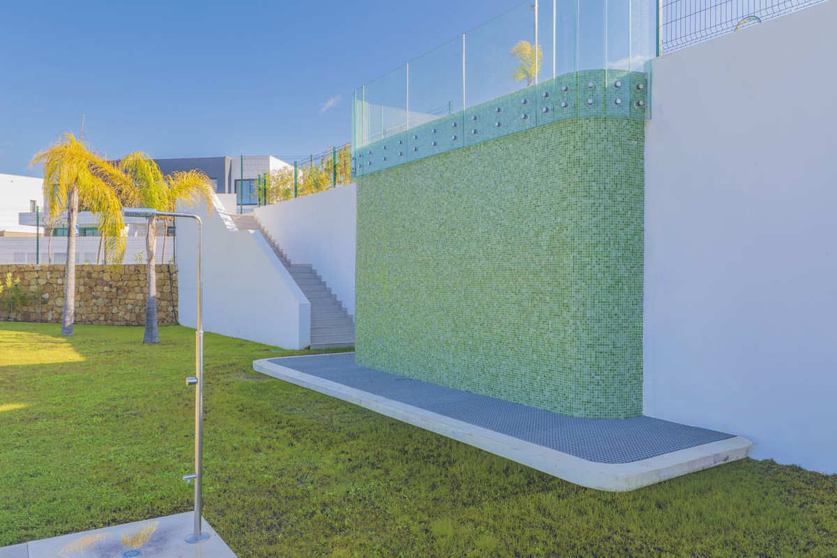 4 Bed Townhouse for sale in Atalaya Costa Del Sol, Málaga, Spain