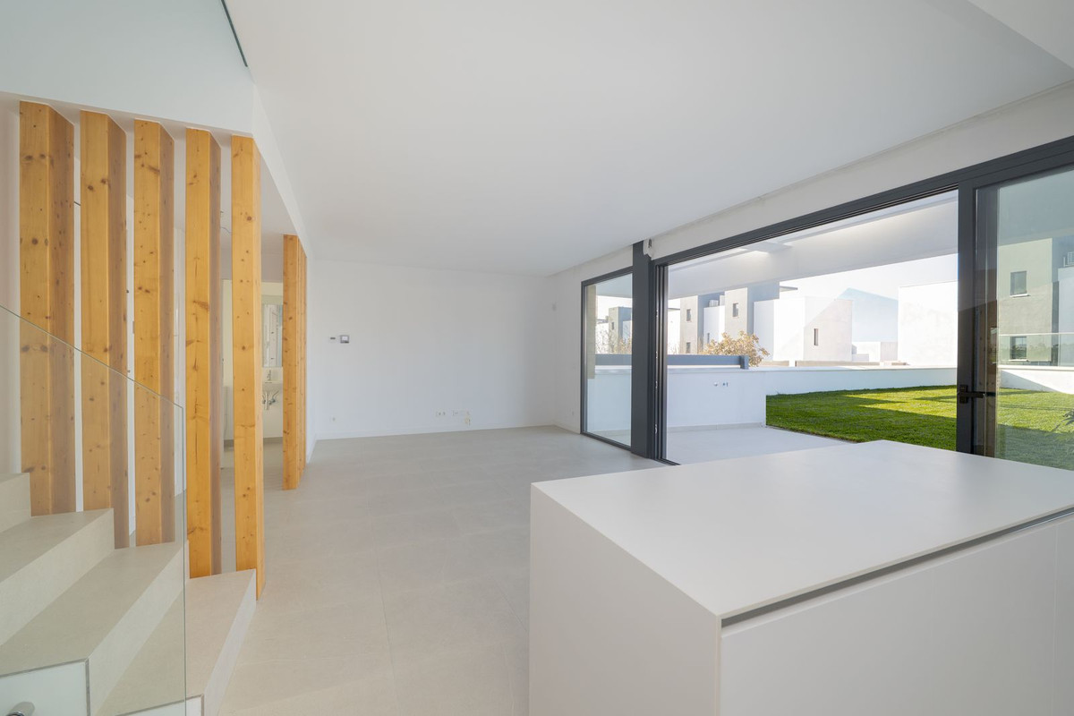 4 Bed Townhouse for sale in Atalaya Costa Del Sol, Málaga, Spain