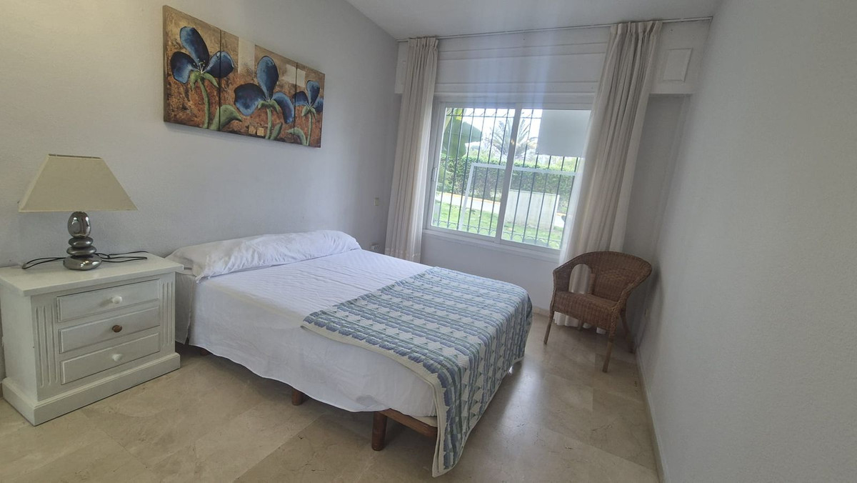 3 Bed Apartment for sale in Estepona Costa Del Sol, Málaga, Spain