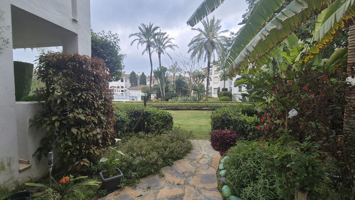 3 Bed Apartment for sale in Estepona Costa Del Sol, Málaga, Spain