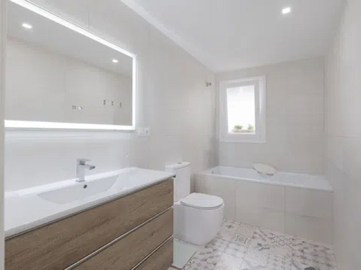 3 Bed Apartment for sale in Málaga Centro Costa Del Sol, Málaga, Spain