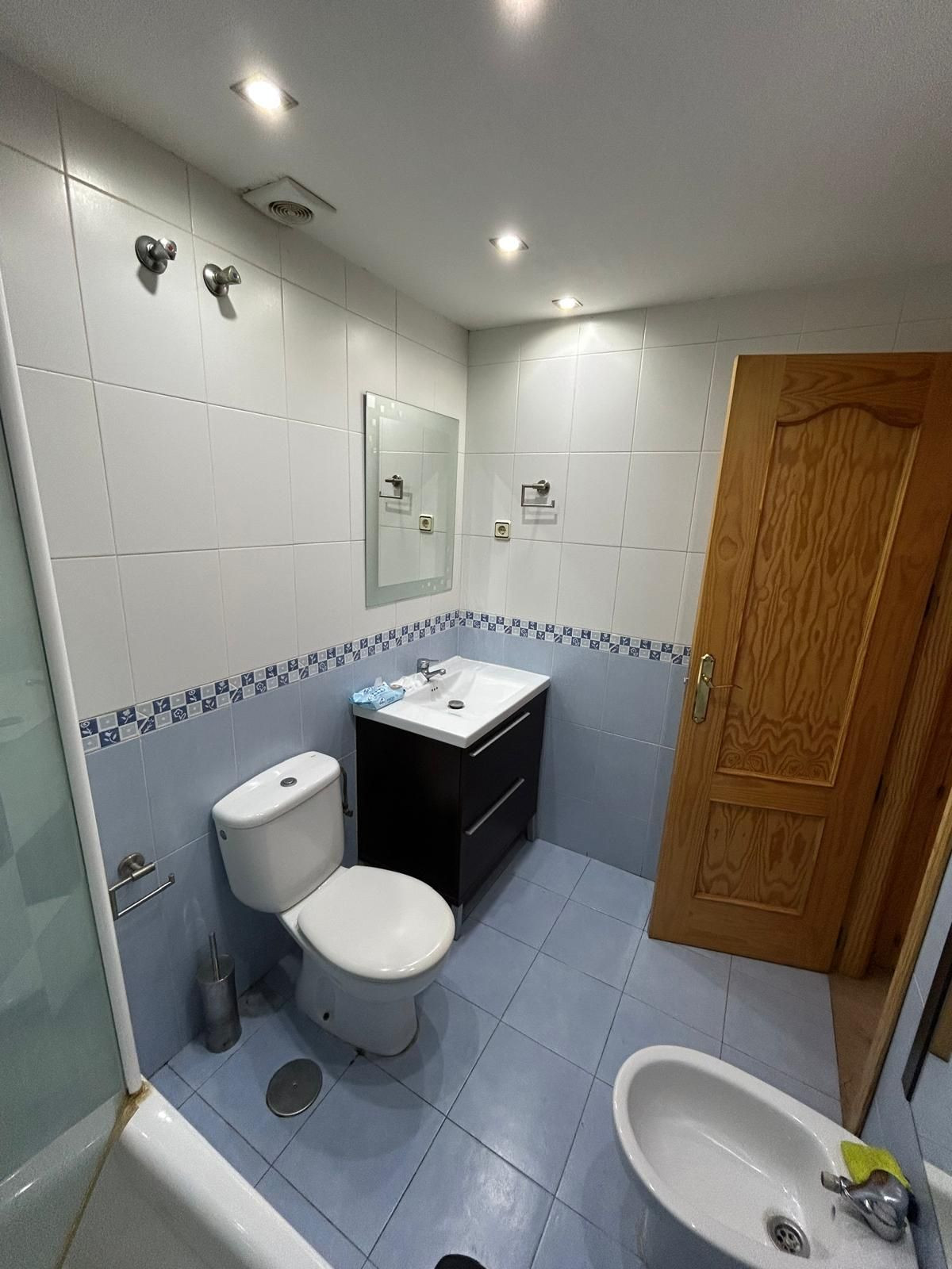2 Bed Apartment for sale in Fuengirola Costa Del Sol, Málaga, Spain