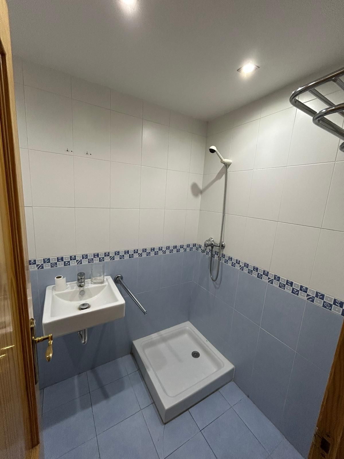 2 Bed Apartment for sale in Fuengirola Costa Del Sol, Málaga, Spain