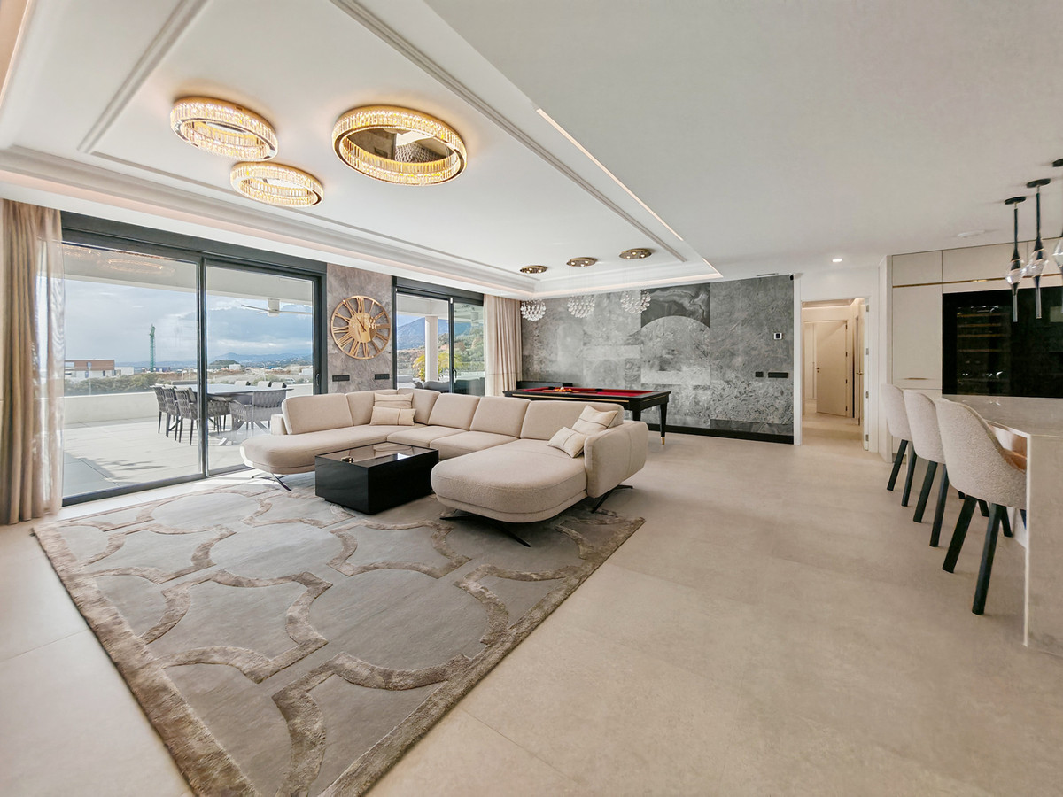 3 Bed Apartment for sale in Marbella Costa Del Sol, Málaga, Spain